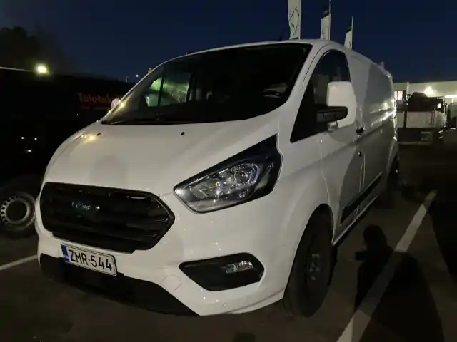 Valkoinen Pakettiauto, Ford Transit Custom – ZMR-544