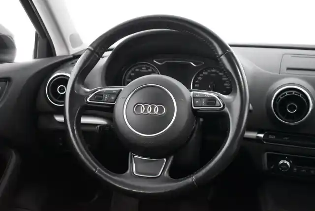 Harmaa Viistoperä, Audi A3 – ZMS-186