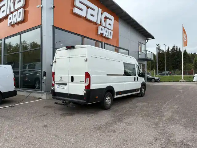 Valkoinen Pakettiauto, Peugeot Boxer – ZMS-445
