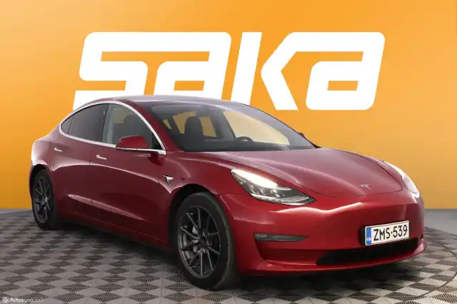 Punainen Sedan, Tesla Model 3 – ZMS-539