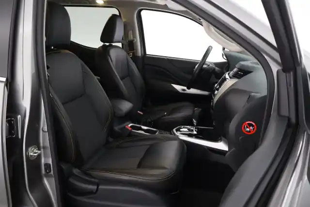 Harmaa Avolava, Nissan Navara – ZMU-237