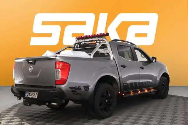 Harmaa Avolava, Nissan Navara – ZMU-237