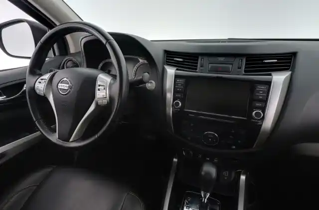 Harmaa Avolava, Nissan Navara – ZMU-237