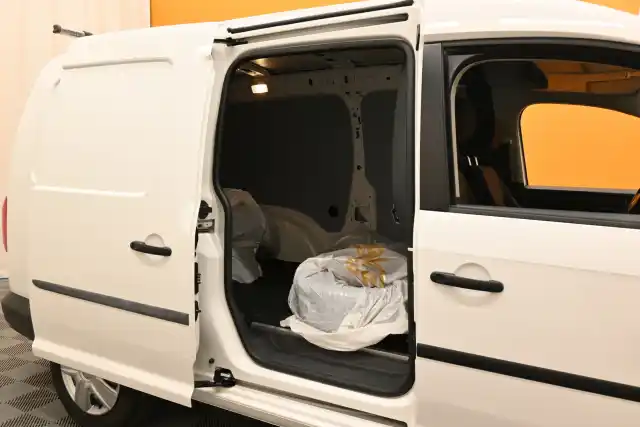 Valkoinen Pakettiauto, Volkswagen Caddy Maxi – ZMV-163