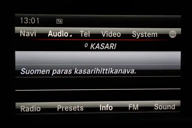 Harmaa Avoauto, Mercedes-Benz SLK – ZMV-914