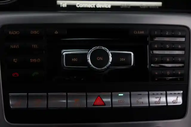 Harmaa Avoauto, Mercedes-Benz SLK – ZMV-914