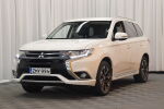 Valkoinen Maastoauto, Mitsubishi Outlander PHEV – ZMV-994, kuva 4