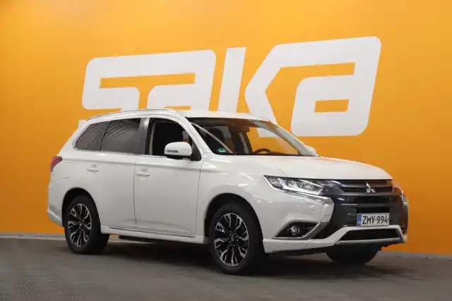 Valkoinen Maastoauto, Mitsubishi Outlander PHEV – ZMV-994