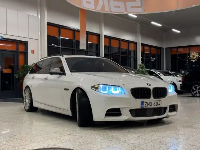 Valkoinen Farmari, BMW M550D – ZMX-804