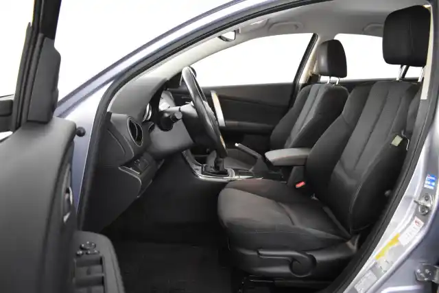 Harmaa Viistoperä, Mazda 6 – ZMY-504