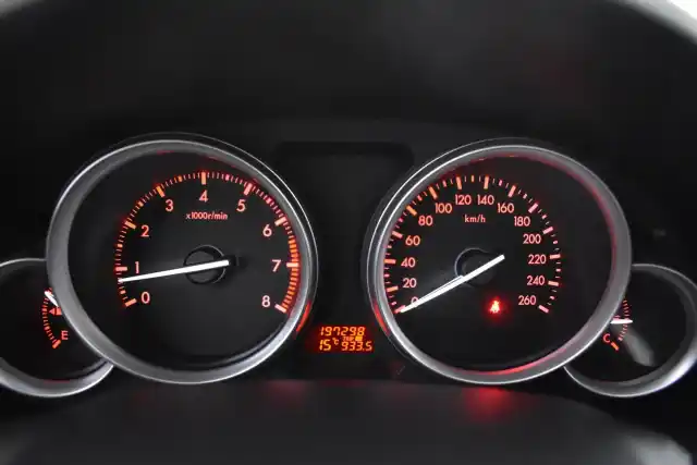 Harmaa Viistoperä, Mazda 6 – ZMY-504