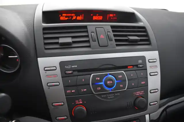 Harmaa Viistoperä, Mazda 6 – ZMY-504