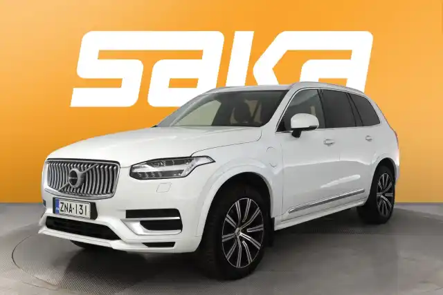 Valkoinen Maastoauto, Volvo XC90 – ZNA-131