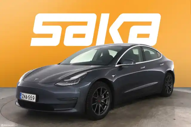 Harmaa Sedan, Tesla Model 3 – ZNA-559