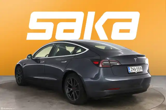 Harmaa Sedan, Tesla Model 3 – ZNA-559