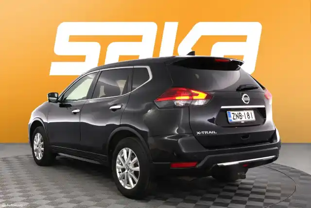 Musta Maastoauto, Nissan X-Trail – ZNB-181