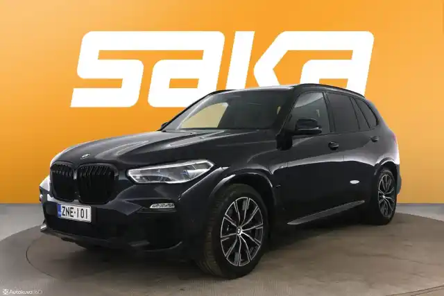 Musta Maastoauto, BMW X5 – ZNE-101