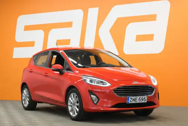 Punainen Viistoperä, Ford Fiesta – ZNE-595
