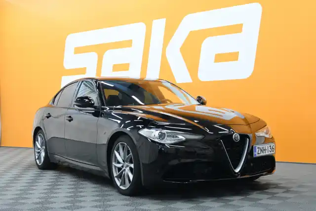 Musta Sedan, Alfa Romeo Giulia – ZNH-136