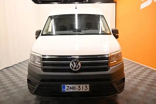 Valkoinen Pakettiauto, Volkswagen Crafter – ZNK-313