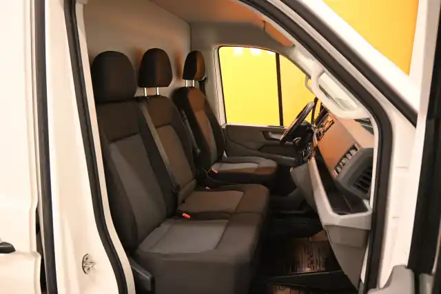 Valkoinen Pakettiauto, Volkswagen Crafter – ZNK-313