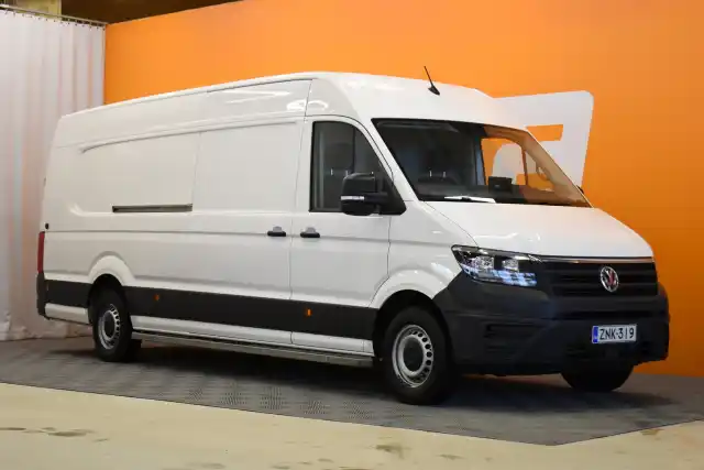 Valkoinen Pakettiauto, Volkswagen Crafter – ZNK-319