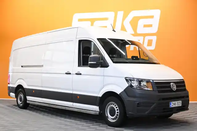 Valkoinen Pakettiauto, Volkswagen Crafter – ZNK-323