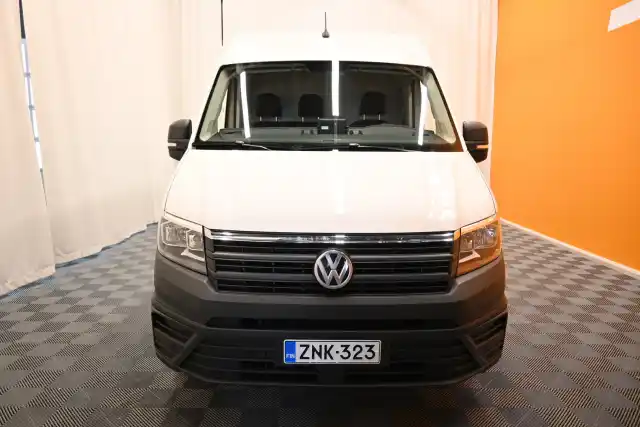 Valkoinen Pakettiauto, Volkswagen Crafter – ZNK-323