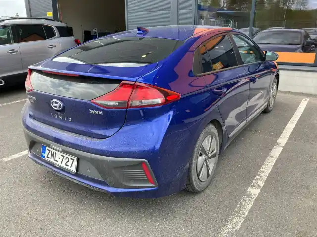 Sininen Viistoperä, Hyundai IONIQ hybrid – ZNL-727
