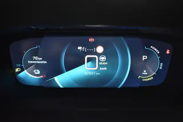 Keltainen Viistoperä, Peugeot e-208 – ZNM-750