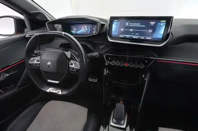Keltainen Viistoperä, Peugeot e-208 – ZNM-750