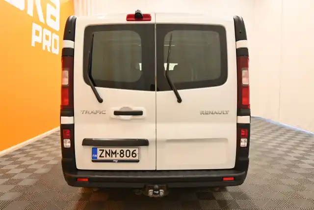 Valkoinen Pakettiauto, Renault Trafic – ZNM-806