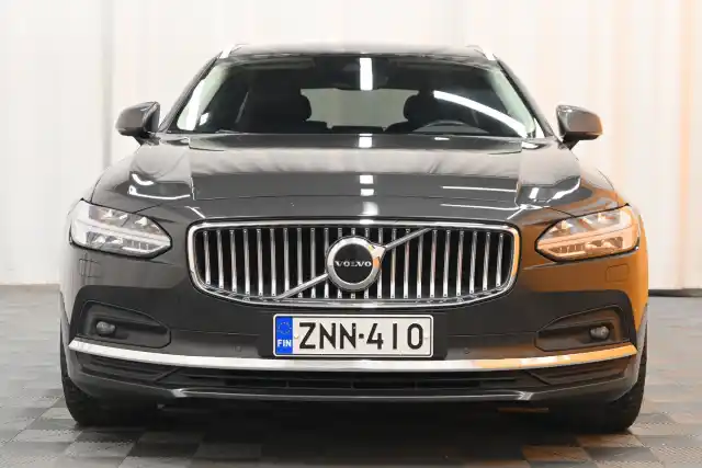 Harmaa Farmari, Volvo V90 – ZNN-410