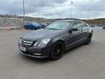 Harmaa Coupe, Mercedes-Benz E – ZNN-924, kuva 3
