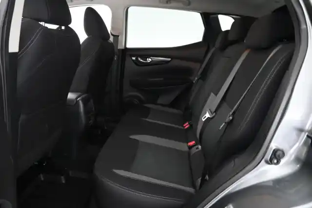 Harmaa Maastoauto, Nissan Qashqai – ZNO-168