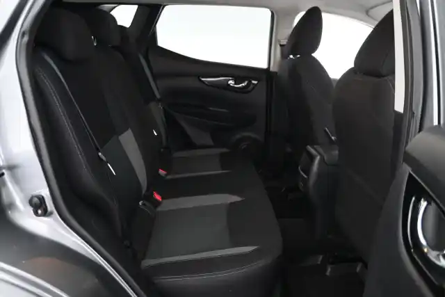 Harmaa Maastoauto, Nissan Qashqai – ZNO-168
