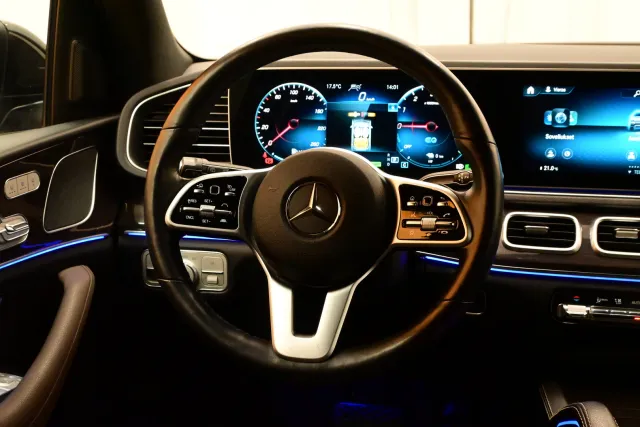 Musta Maastoauto, Mercedes-Benz GLE – ZNO-270