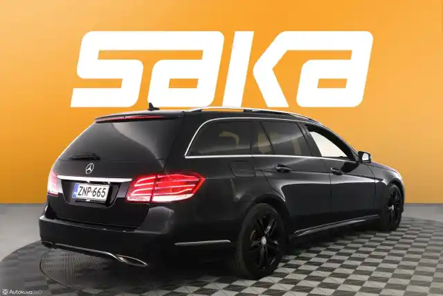 Musta Farmari, Mercedes-Benz E – ZNP-665