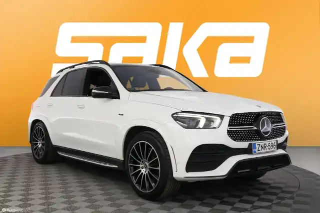 Valkoinen Maastoauto, Mercedes-Benz GLE – ZNR-596