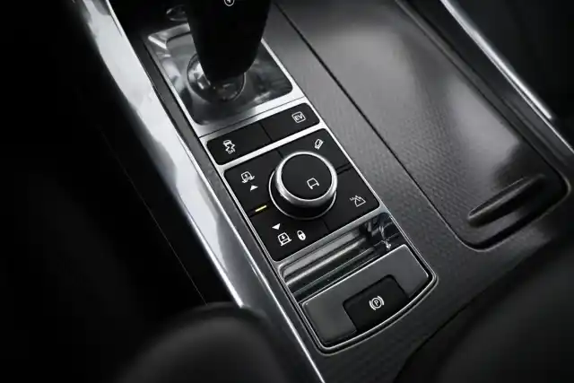 Hopea Maastoauto, Land Rover Range Rover Sport – ZNR-748