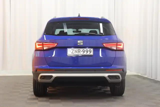 Harmaa Maastoauto, Seat Ateca – ZNR-999