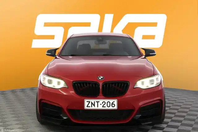 Punainen Coupe, BMW M240i – ZNT-206
