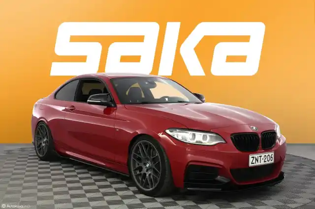 Punainen Coupe, BMW M240i – ZNT-206
