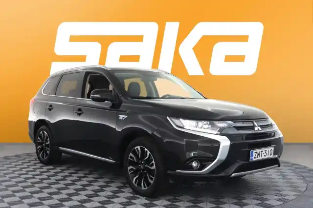 Musta Maastoauto, Mitsubishi Outlander PHEV – ZNT-310