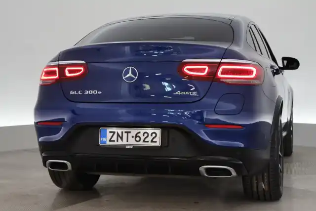 Sininen Maastoauto, Mercedes-Benz GLC – ZNT-622