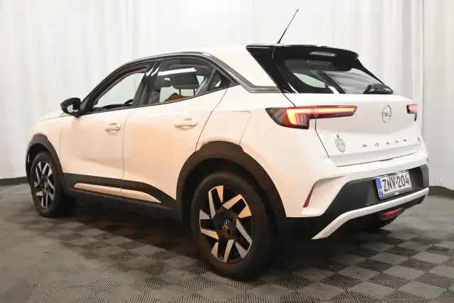 Valkoinen Maastoauto, Opel Mokka-e – ZNV-204