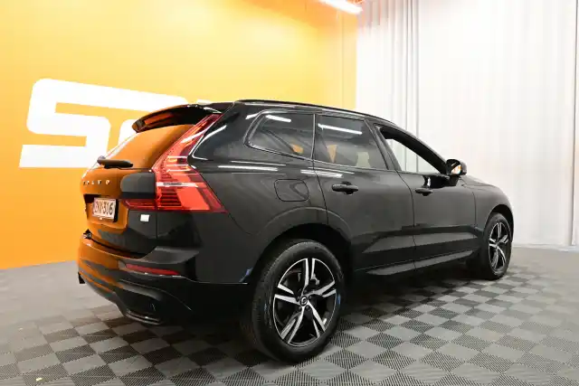 Musta Maastoauto, Volvo XC60 – ZNX-306