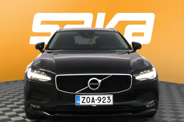 Musta Farmari, Volvo V90 – ZOA-923