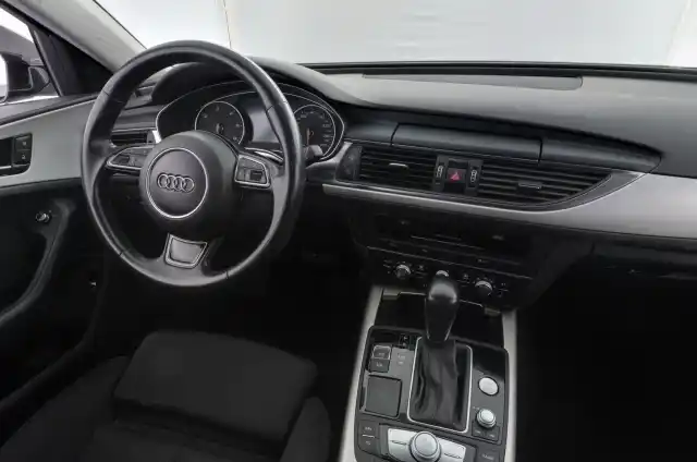 Musta Farmari, Audi A6 – ZOB-994