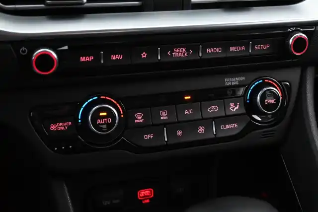 Harmaa Farmari, Kia Niro – ZOE-732